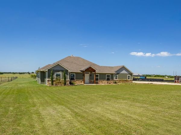 14910 Old Stoney Road, Ponder, TX 76259