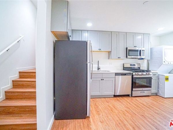 6469 Calhoun Avenue, Van Nuys, CA 91401