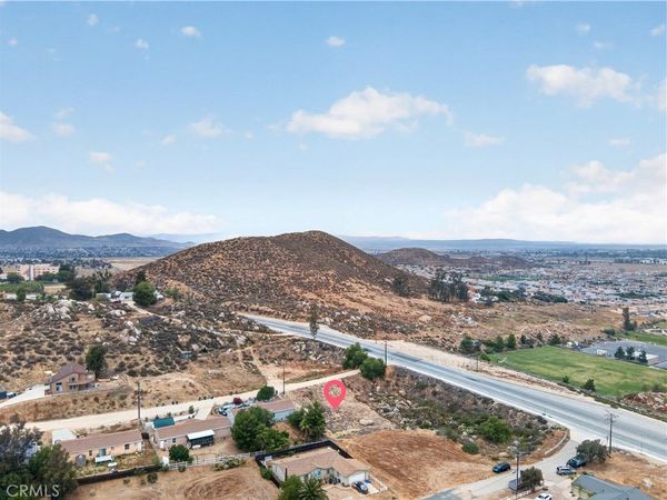 27560 Summit, Menifee, CA 92585