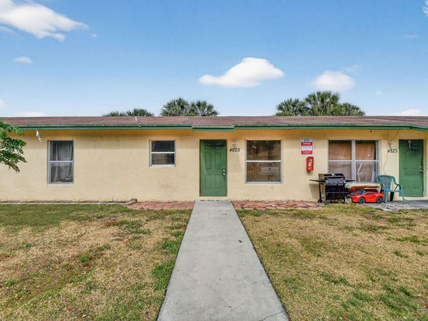 4817 Serafica Drive, Lake Worth, FL 33461
