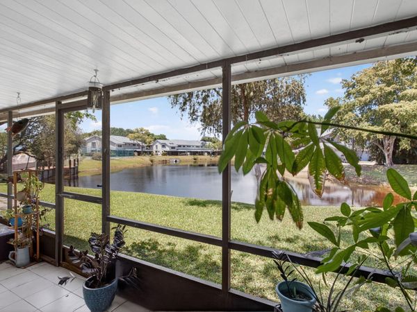 1921 Discovery Circle E, Deerfield Beach, FL 33442