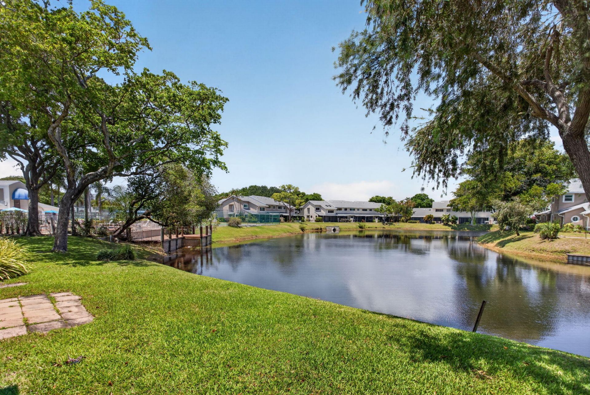 1921 Discovery Circle E, Deerfield Beach, FL 33442 Photo