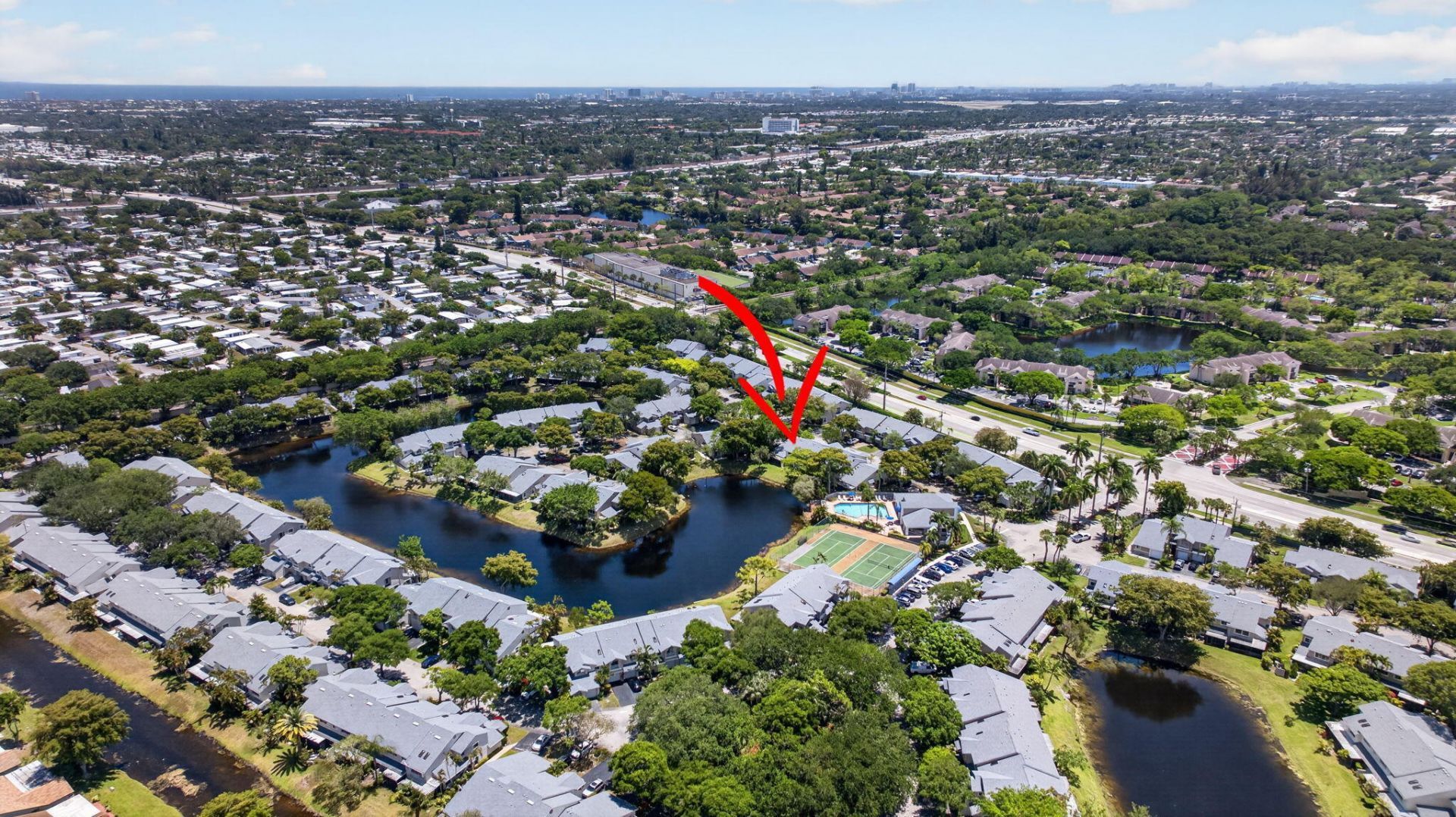 1921 Discovery Circle E, Deerfield Beach, FL 33442 Photo