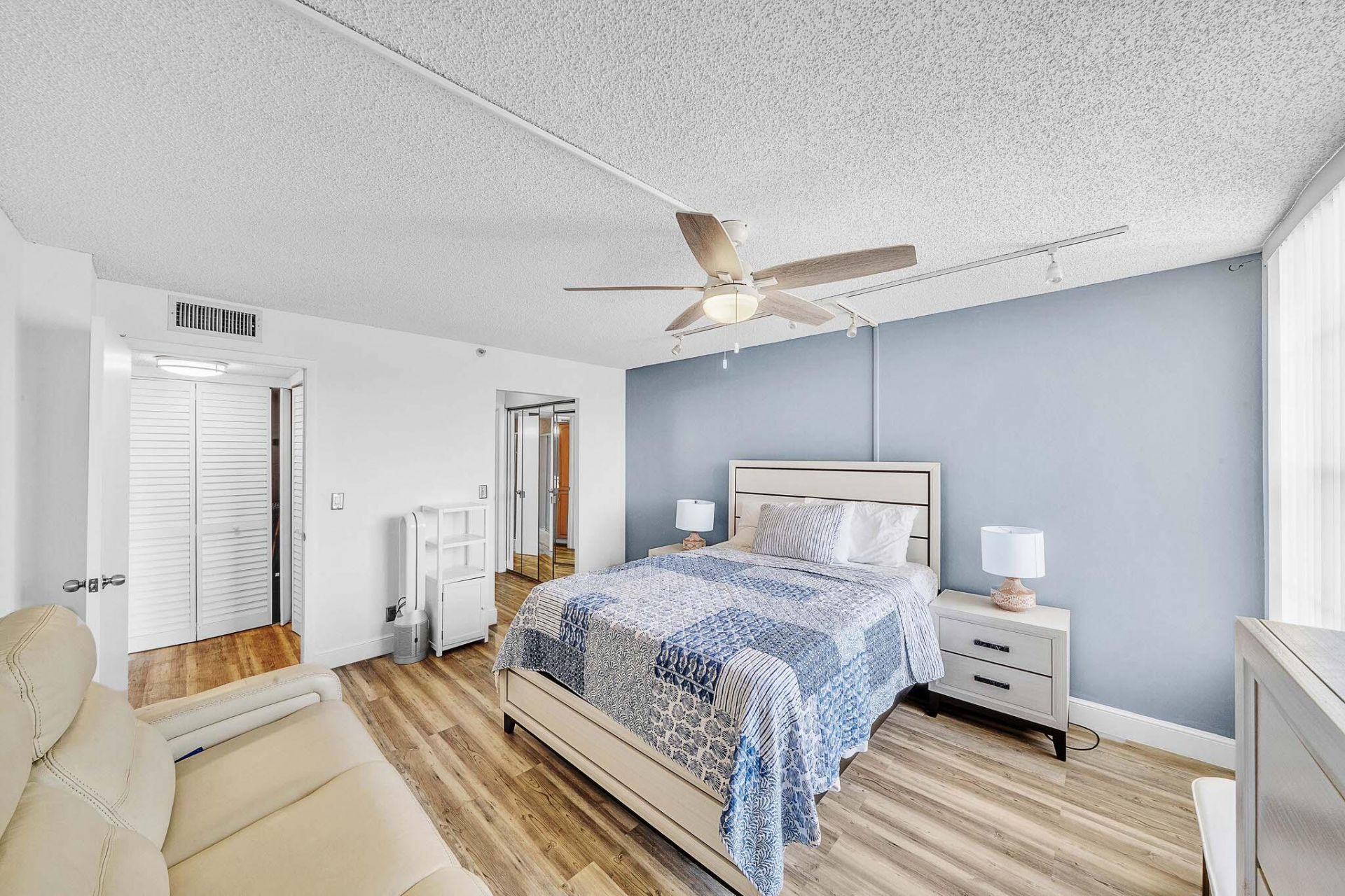17 Royal Palm Way, Unit 3010, Boca Raton, FL 33432 Photo