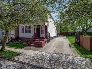 95 Guernsey St , Buffalo, NY 14207