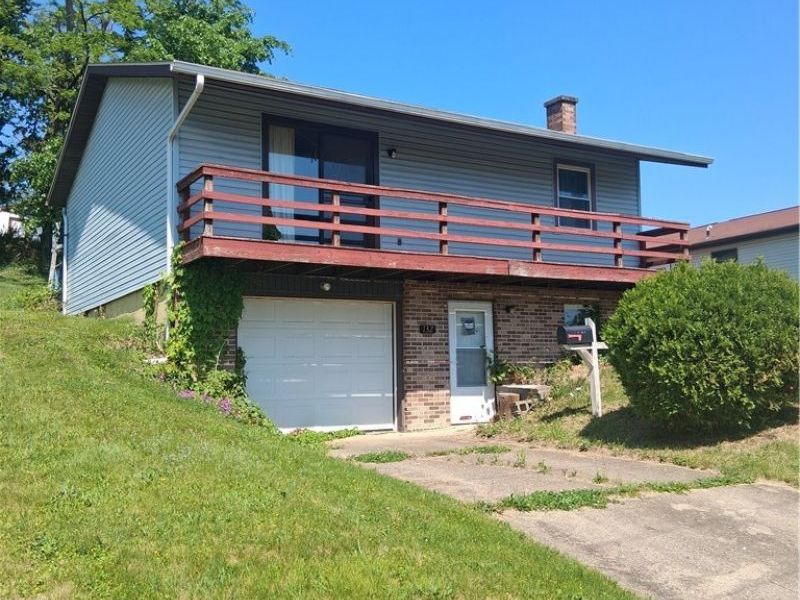 132 W Highland Avenue , Barnesville, OH 43713 Photo 3