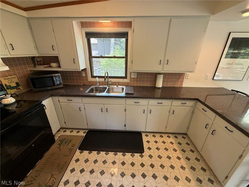 9073 N Shore Drive NE, Mineral City, OH 44656 Photo 13