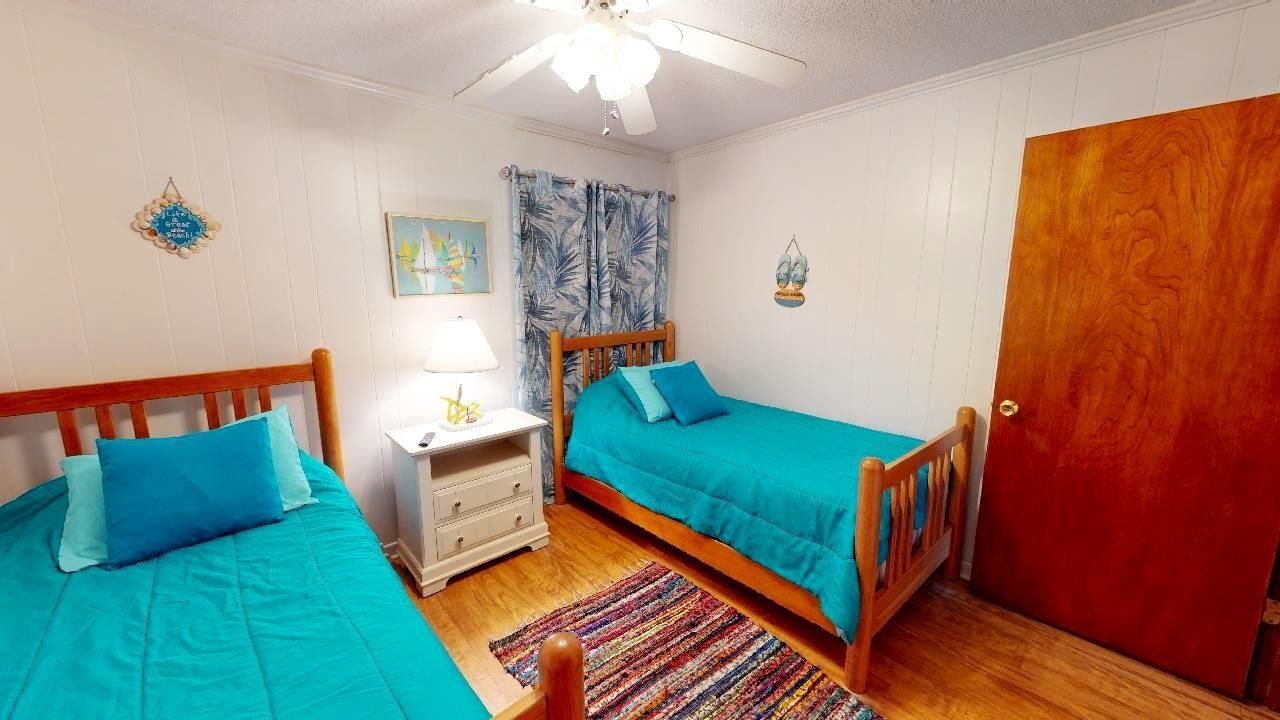 9660 Shore Dr.  Photo 15