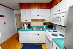 9660 Shore Dr.  photo 4