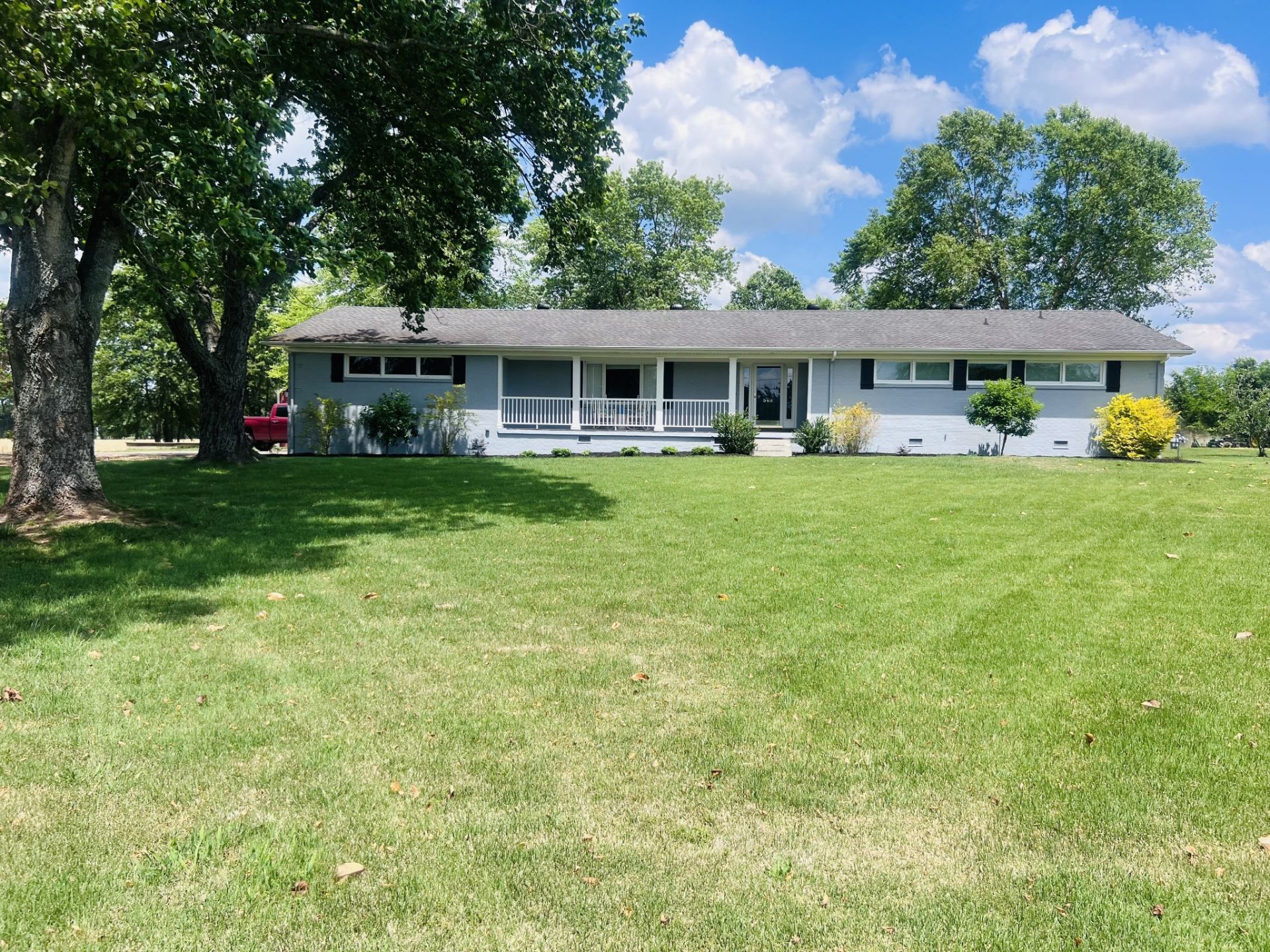 540 Snell Rd , Shelbyville, TN 37160 Main Photo