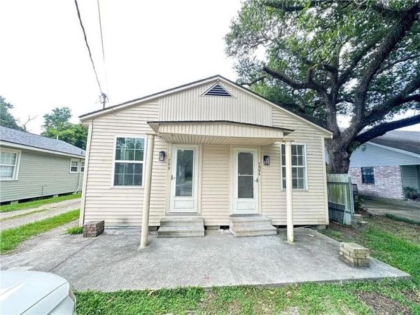 759 OAK Avenue , Bridge City, LA 70094