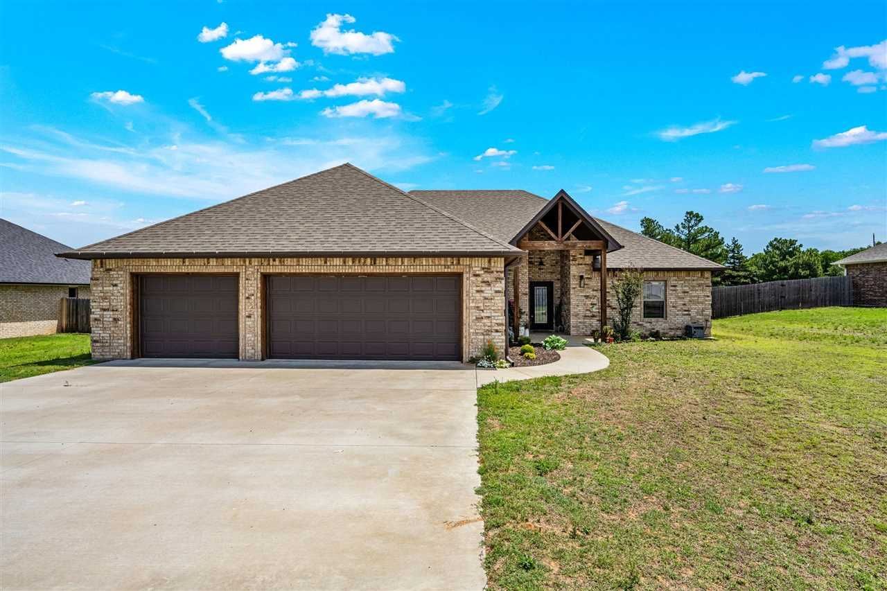 1022 Skyridge Dr, Elgin, OK 73538 Main Photo