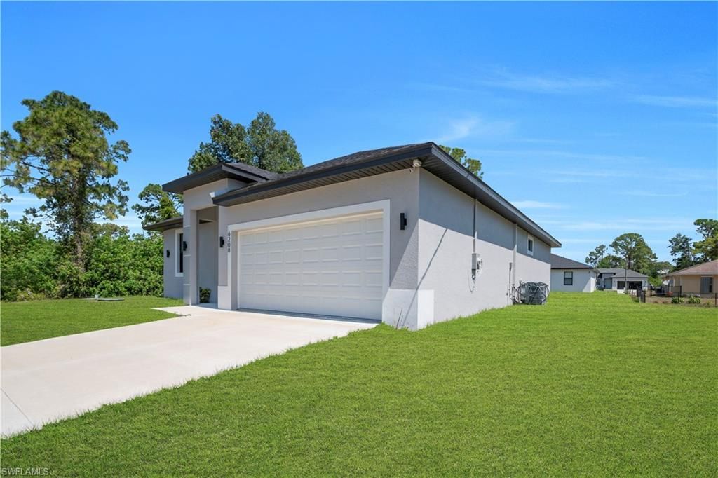 6208 Forest Ct, Labelle, FL 33935 Photo