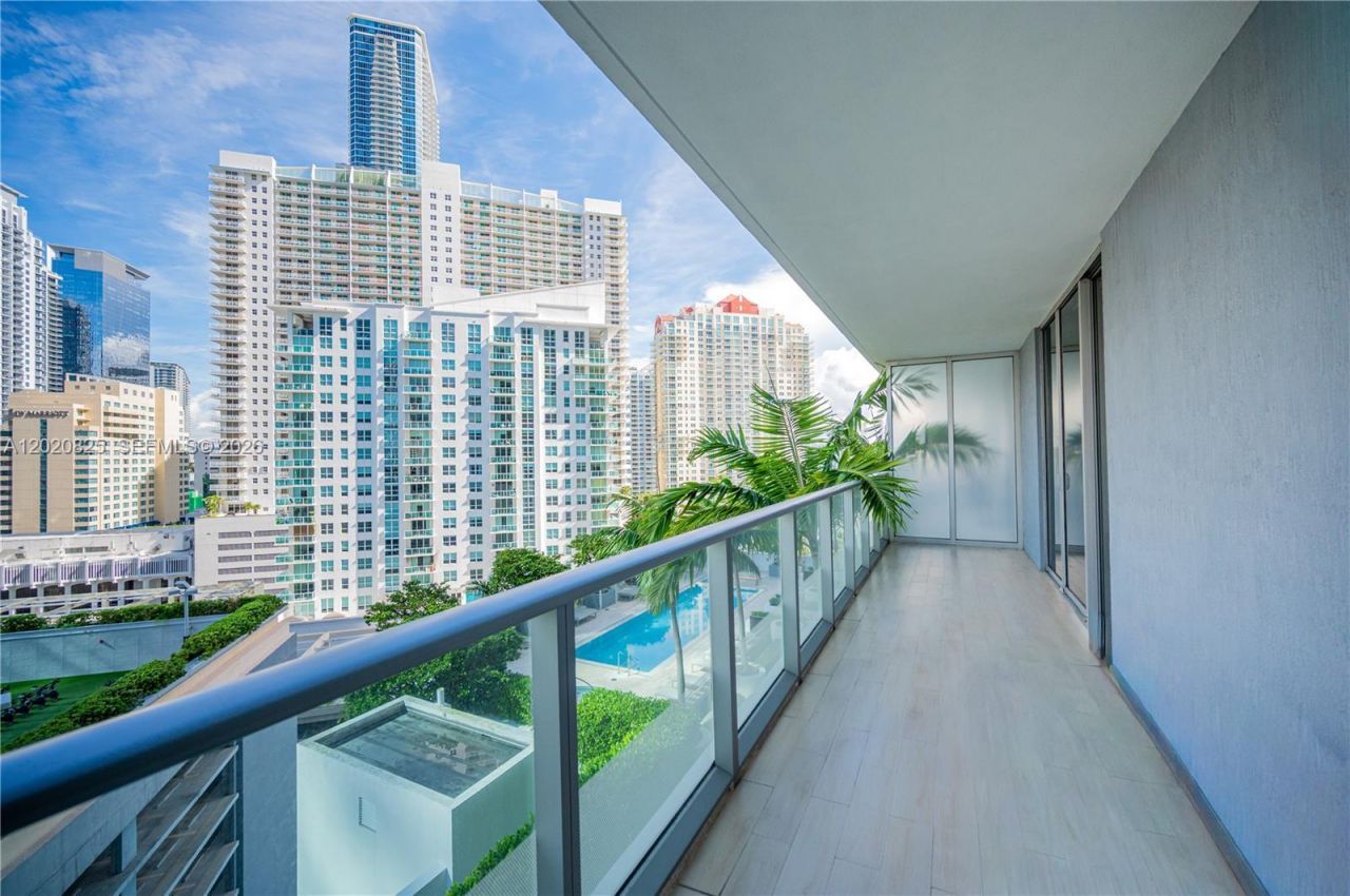 1300 Brickell Bay Dr , Unit 1601, Miami, FL 33131 Photo