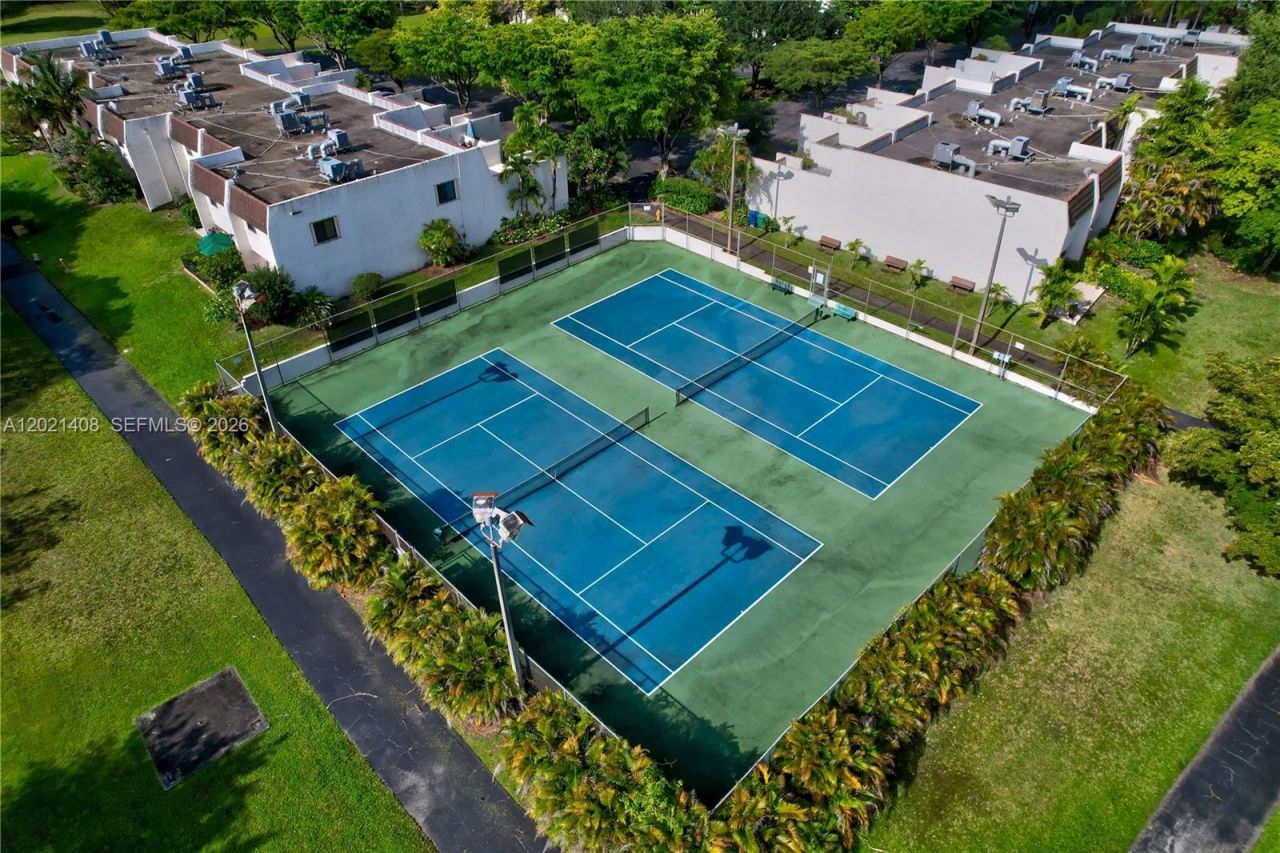 8887 SW 62nd Ter , Unit 10-A, Miami, FL 33173 Photo