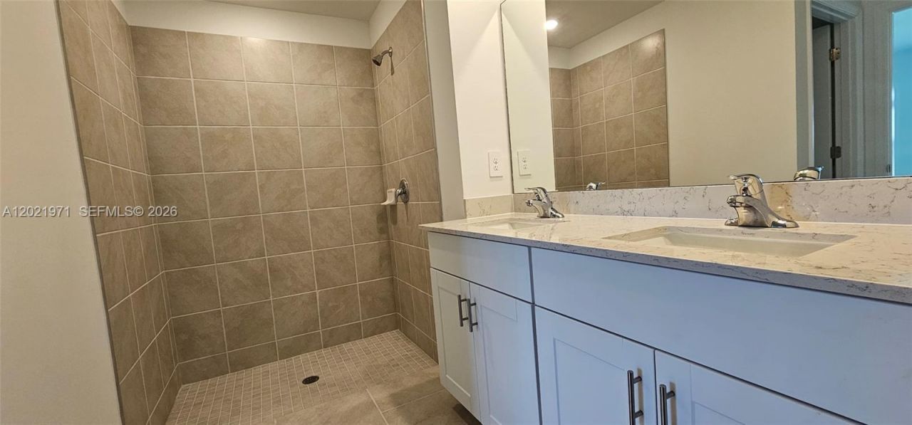 20190 Caroline Creek , Unit 250, Lehigh Acres, FL 33974 Photo