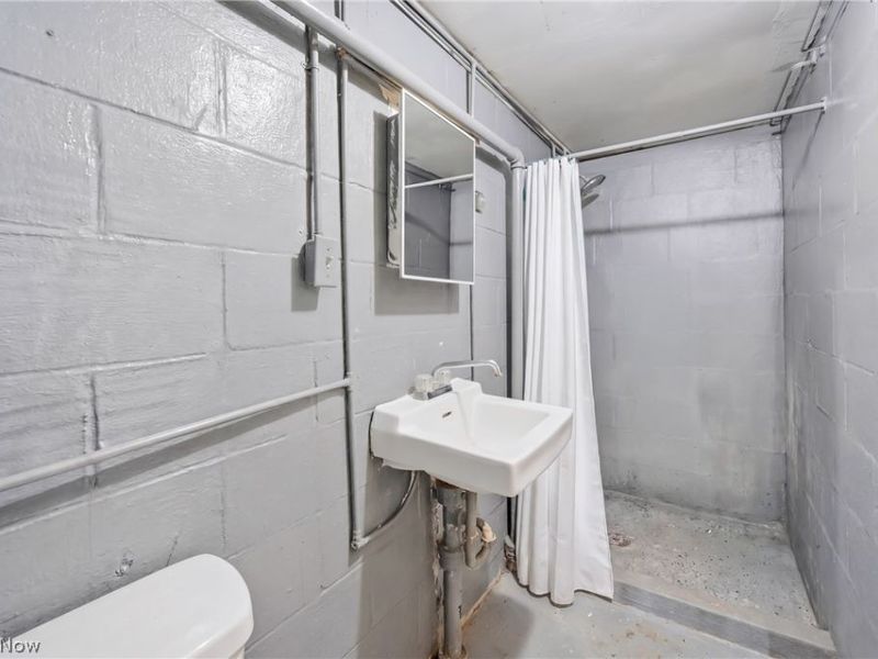 501 Hamilton Avenue NE, Canton, OH 44704 Photo 26