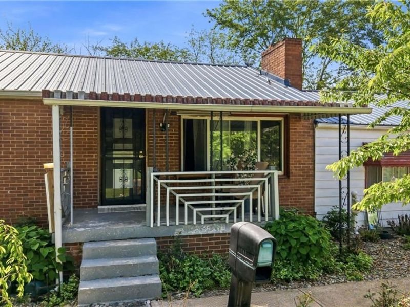 501 Hamilton Avenue NE, Canton, OH 44704 Photo 5