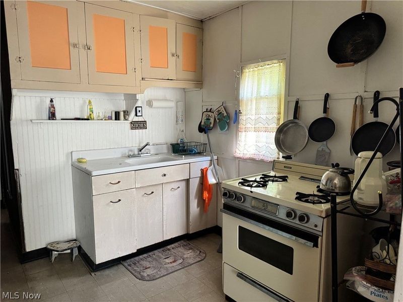 4970 & 4966 Presidential Avenue , Geneva on the Lake, OH 44041 Photo 5