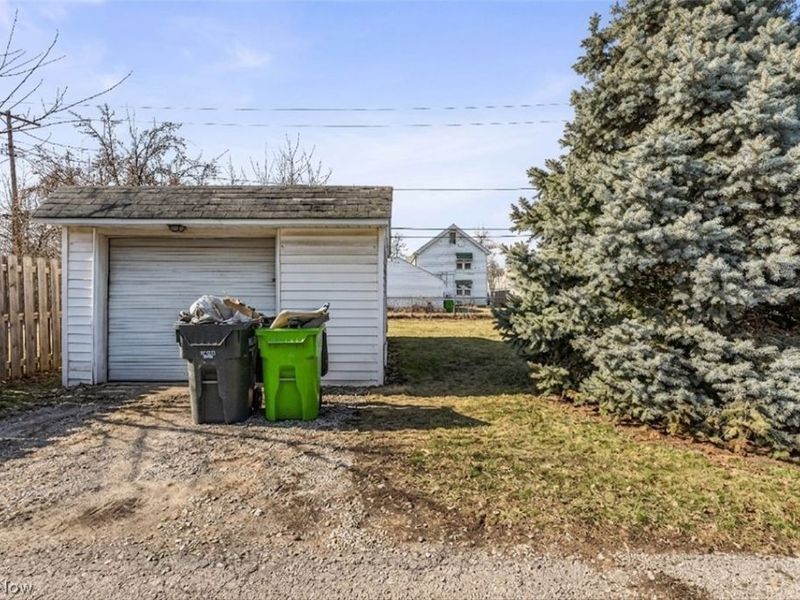 22501 Arms Avenue , Euclid, OH 44123 Photo 25