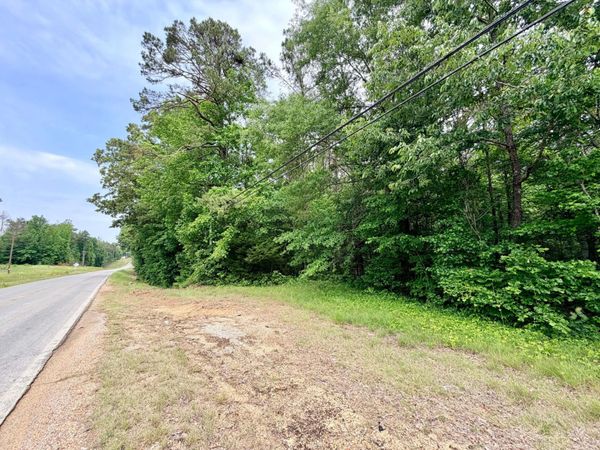 Highway 4, Booneville, MS 38829