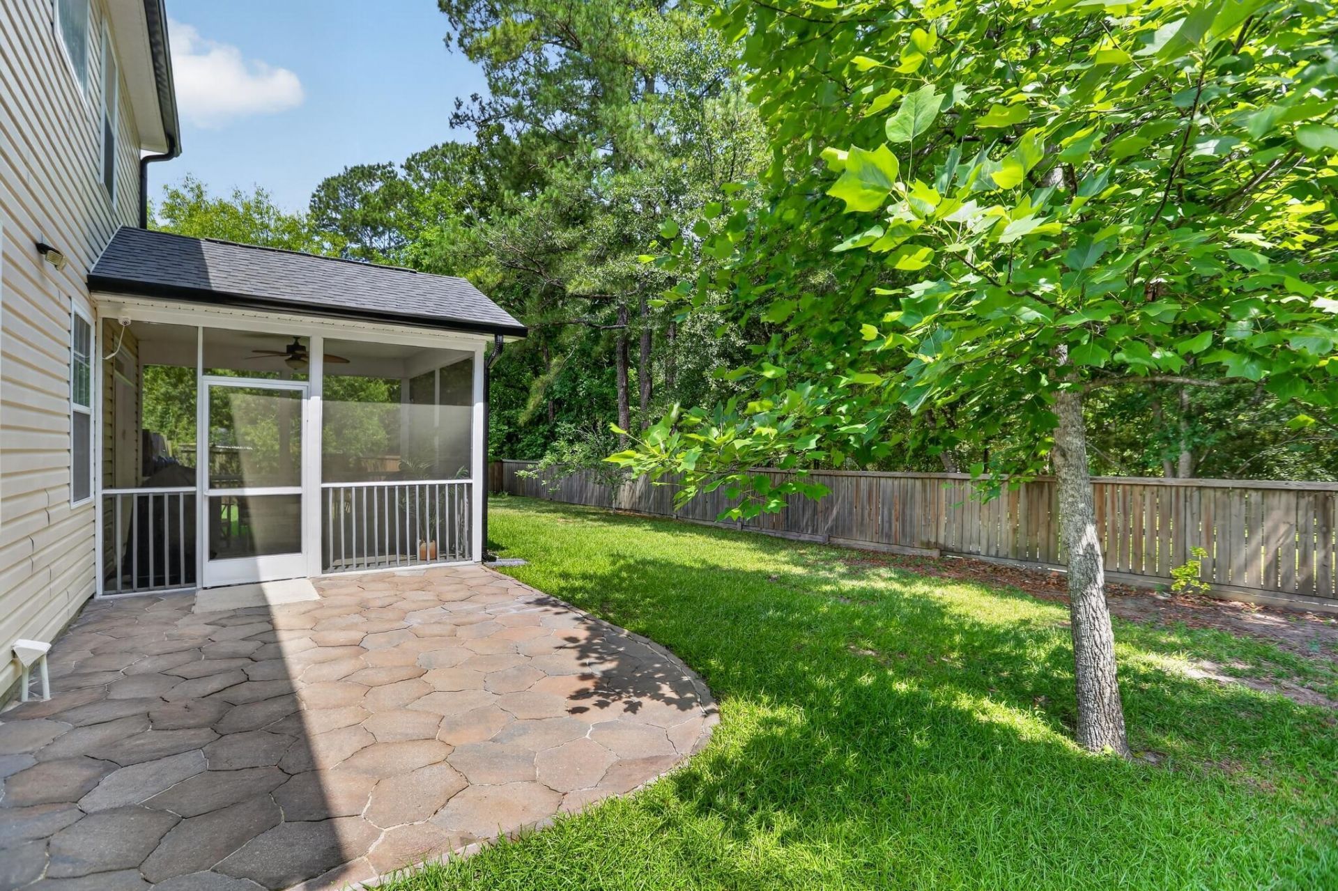 502 Fellers Court Photo 34