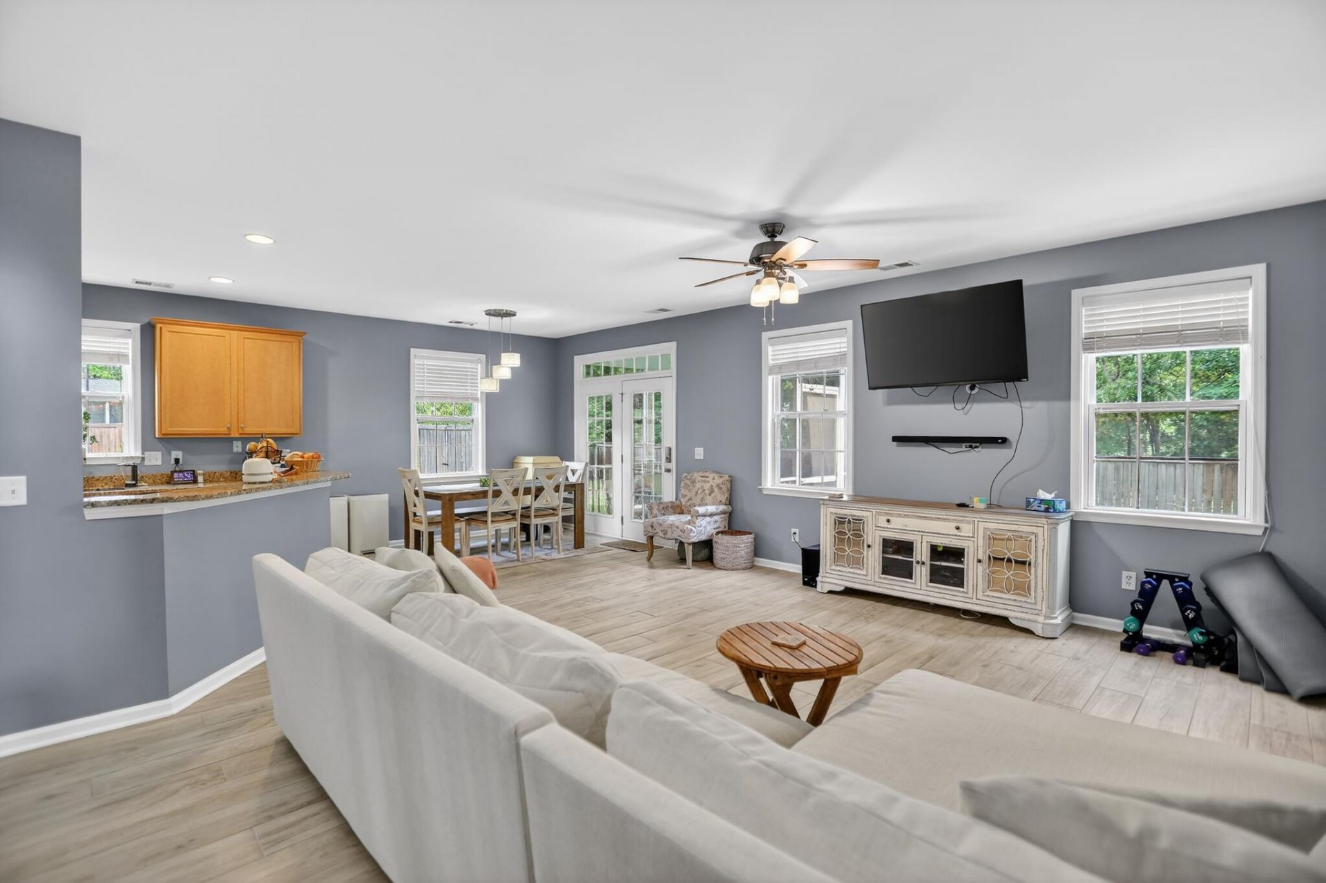 502 Fellers Court Photo 7
