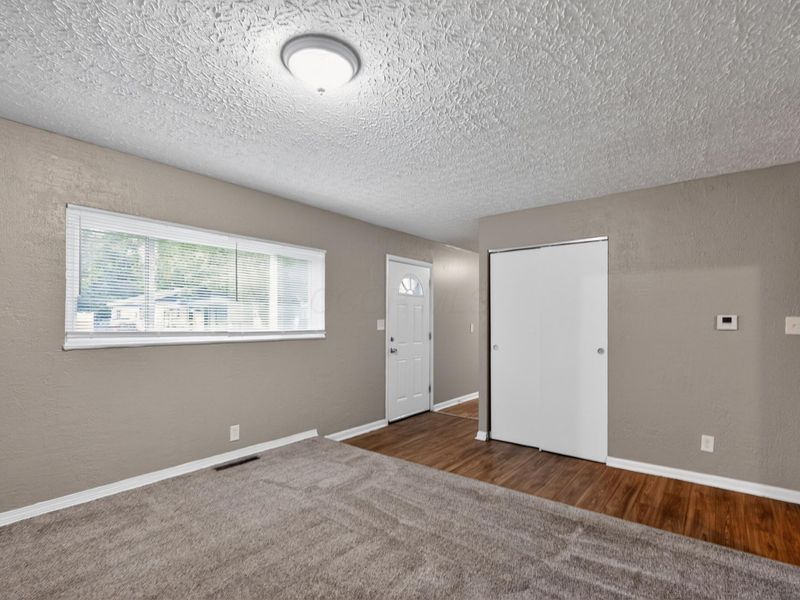 1274 Midway Avenue , Columbus, OH 43207 Photo 10