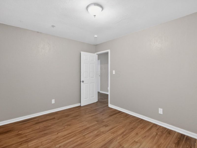 1274 Midway Avenue , Columbus, OH 43207 Photo 13