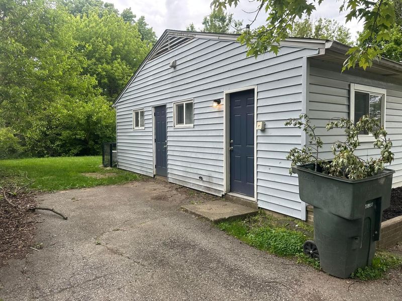 1274 Midway Avenue , Columbus, OH 43207 Photo 3
