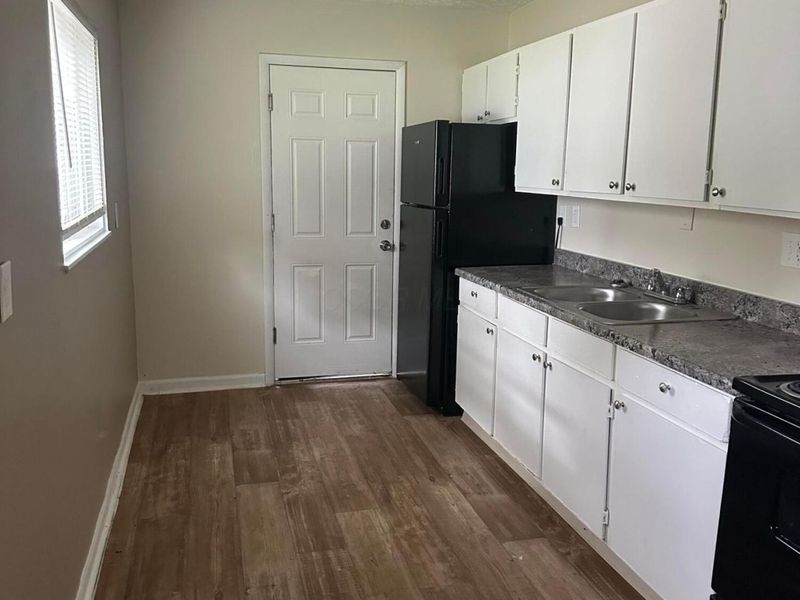 1274 Midway Avenue , Columbus, OH 43207 Photo 6