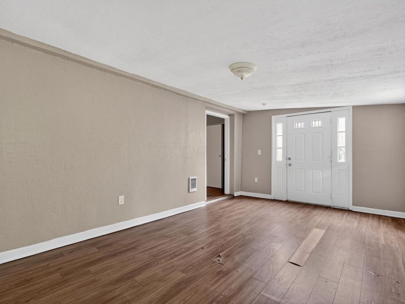 1274 Midway Avenue , Columbus, OH 43207 Photo 8