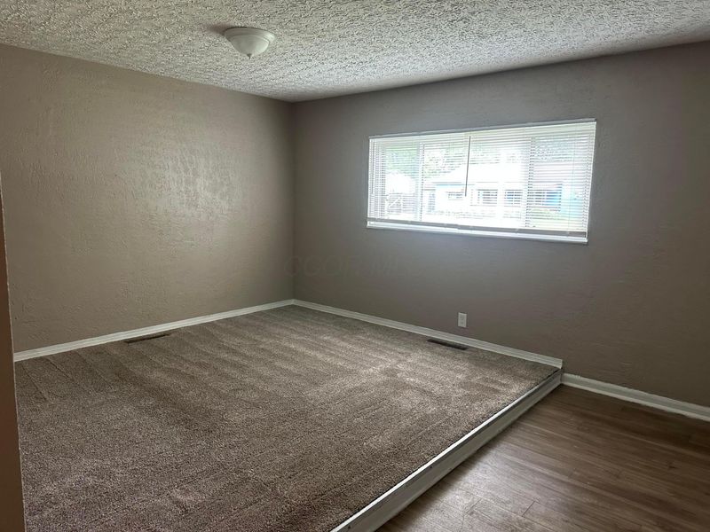 1274 Midway Avenue , Columbus, OH 43207 Photo 9