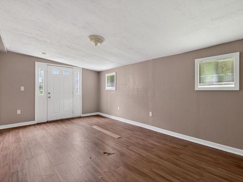 1274 Midway Avenue , Columbus, OH 43207 Photo 9