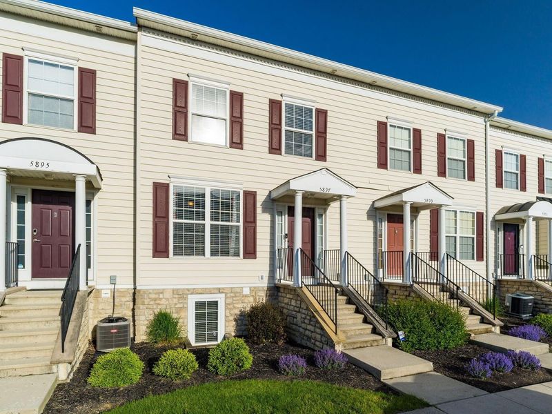 5897 Andrew John Drive, Unit 17, New Albany, OH 43054 Photo 4