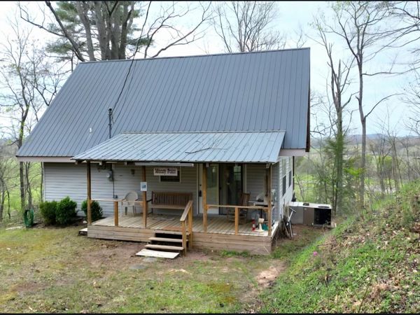 6870 Highway 360 , Tellico Plains, TN 37385