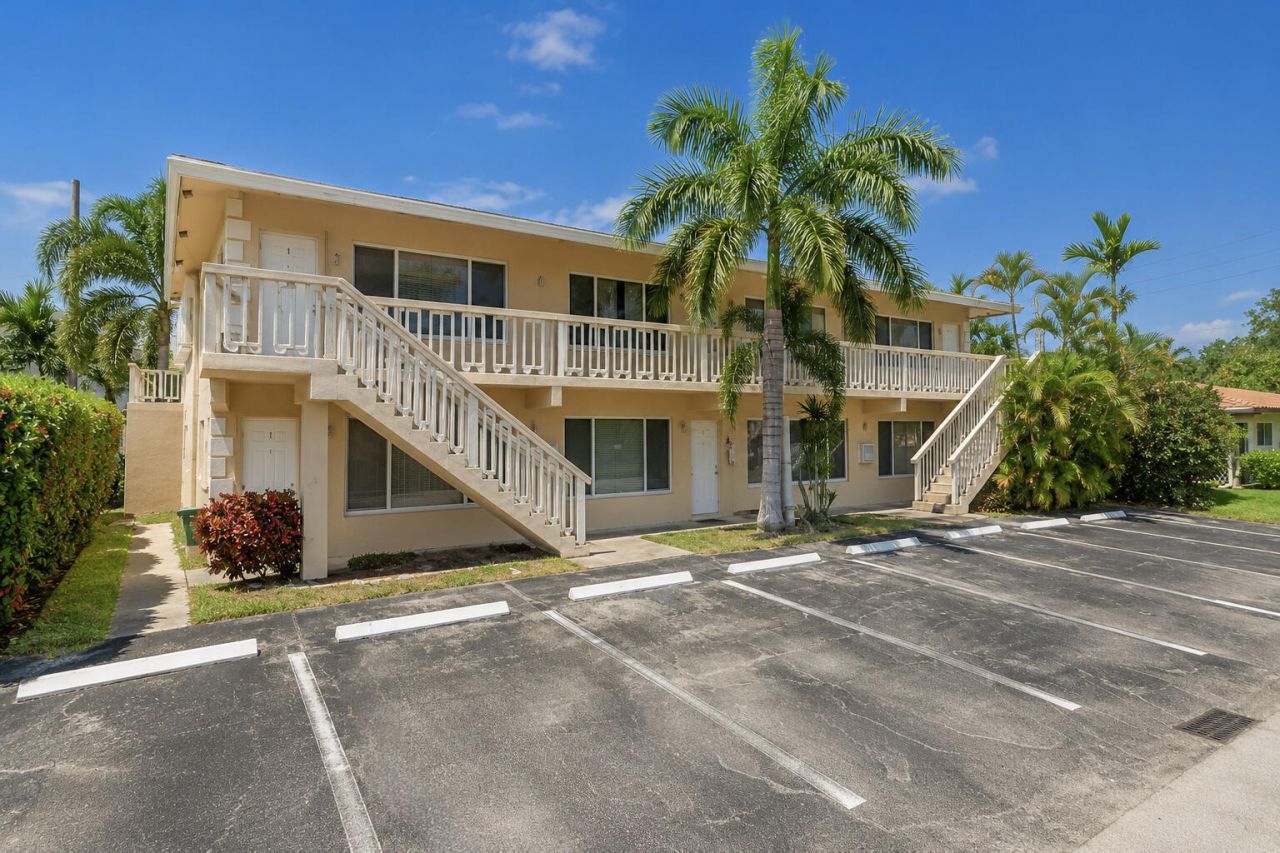 2141 NE 41st Street, Unit 3, Lighthouse Point, FL 33064 Photo