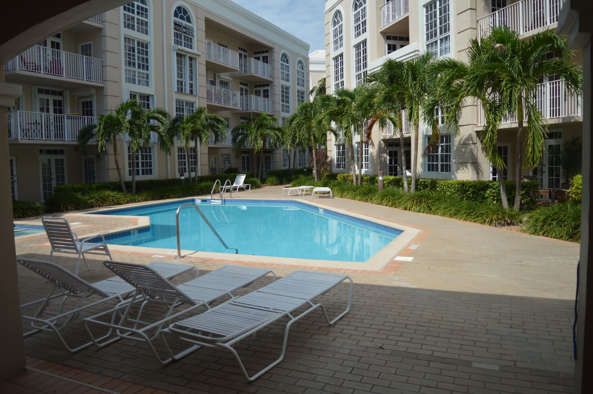 1280 S Alhambra Circle, Unit 1414, Coral Gables, FL 33146 Photo