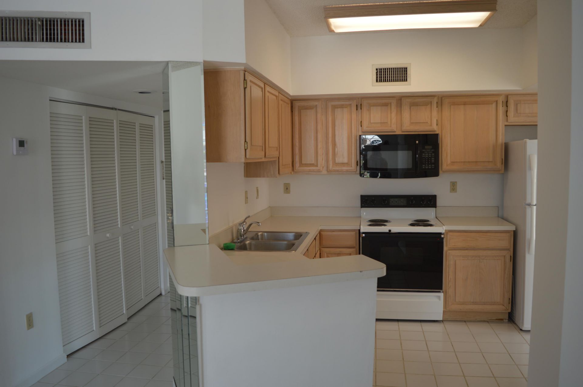 1280 S Alhambra Circle, Unit 1414, Coral Gables, FL 33146 Photo