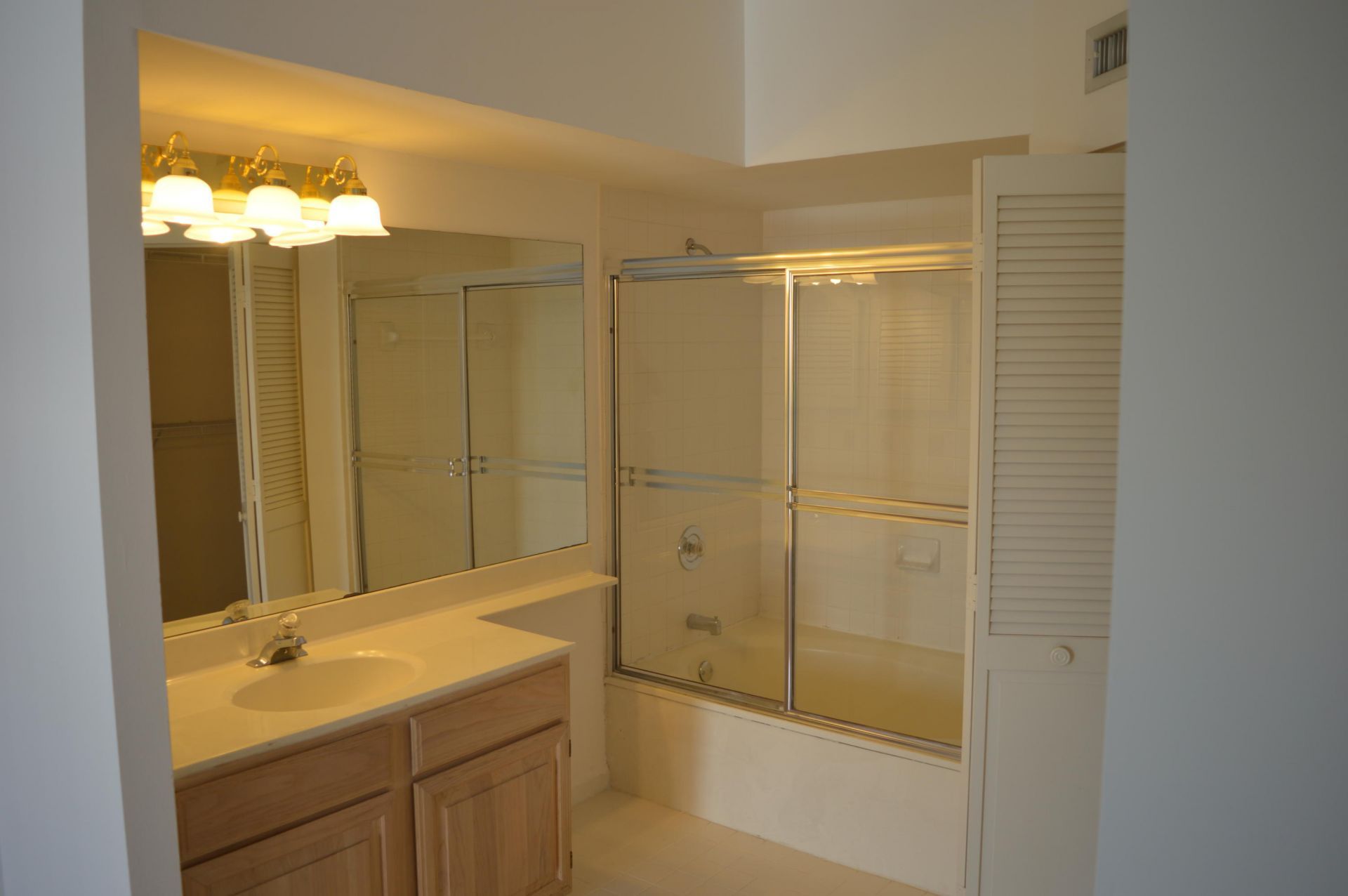 1280 S Alhambra Circle, Unit 1414, Coral Gables, FL 33146 Photo