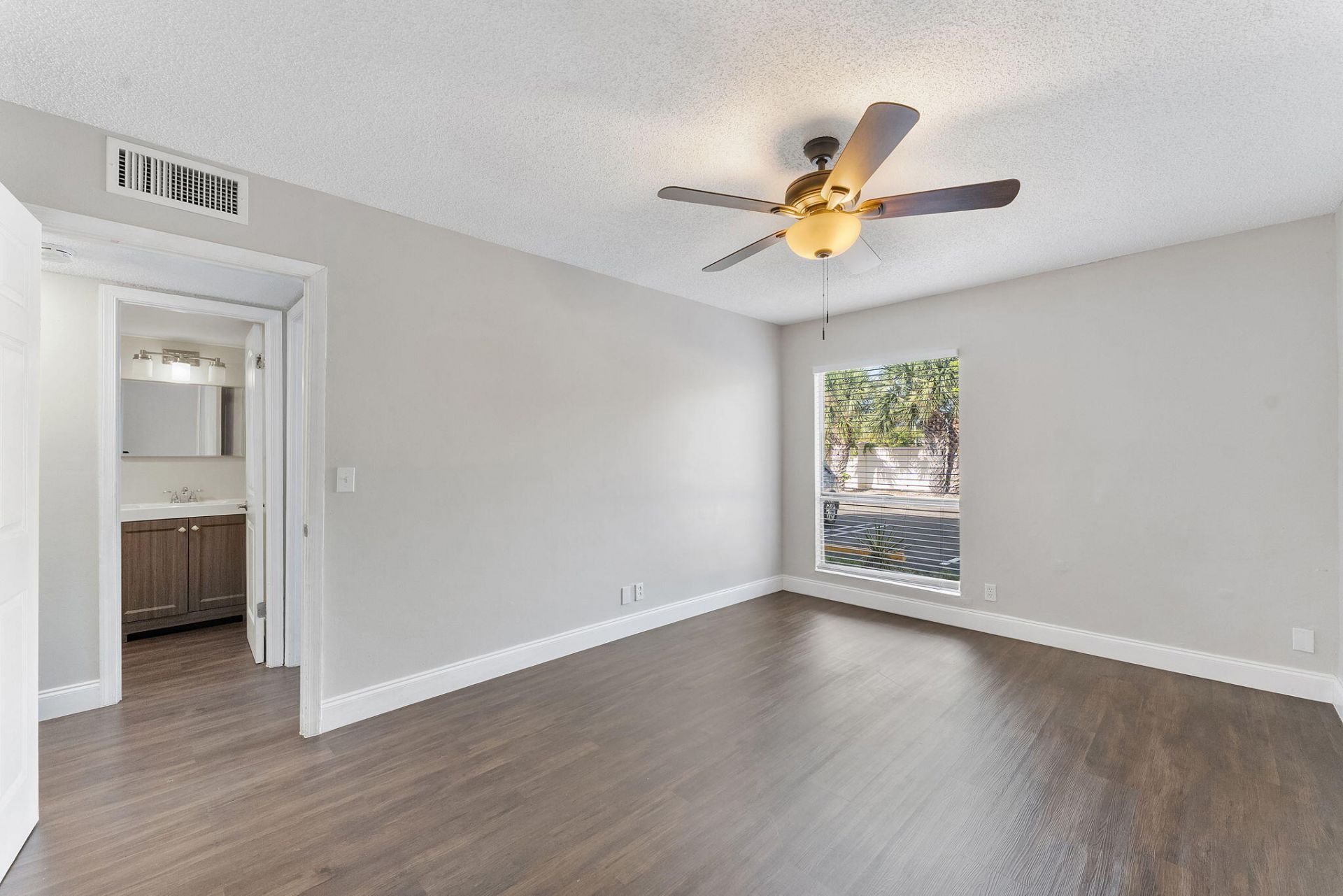 1500 N Congress Avenue, Unit C19, West Palm Beach, FL 33401 Photo