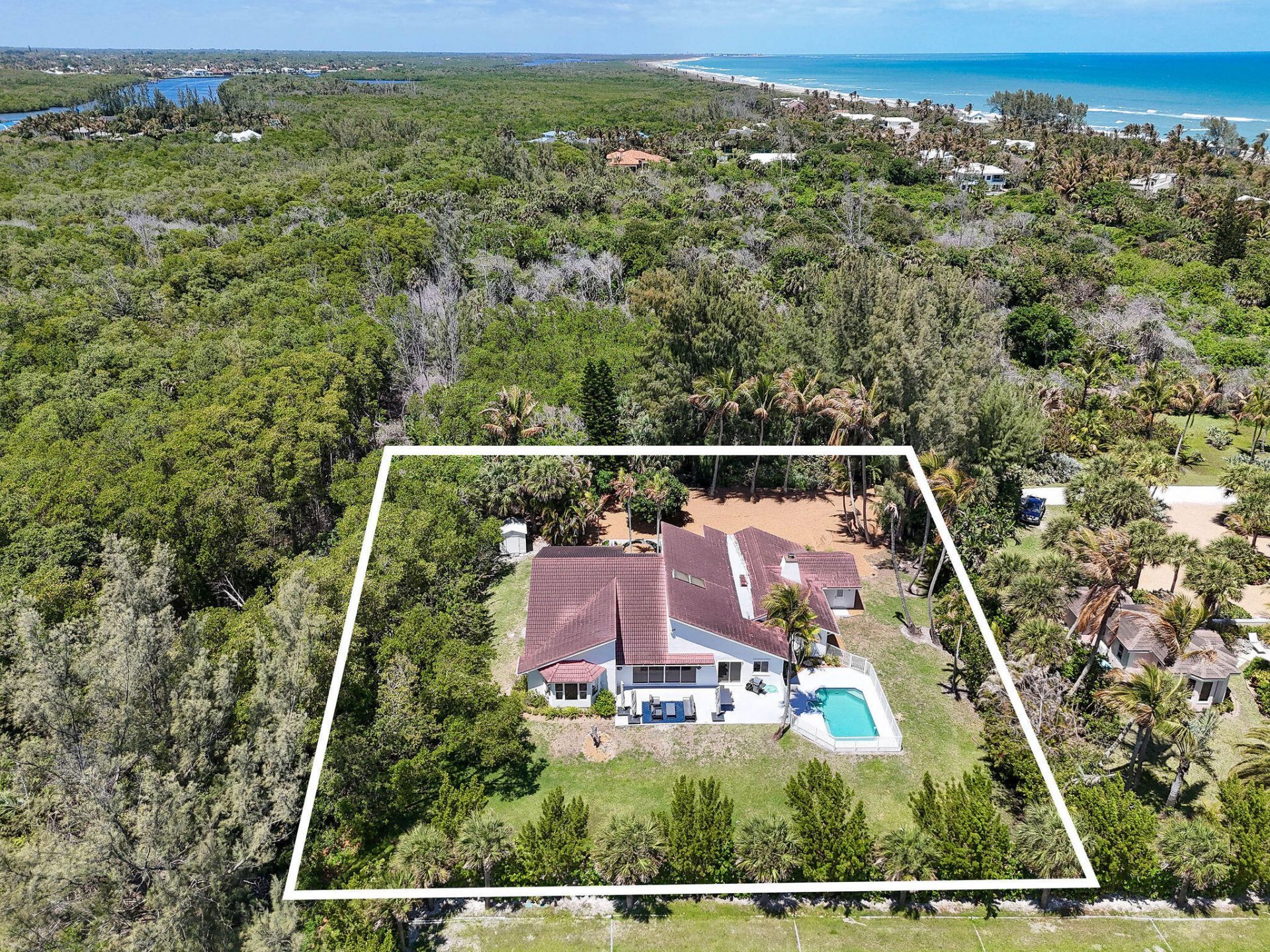 114 N Beach Road, Jupiter Island, FL 33455 Photo