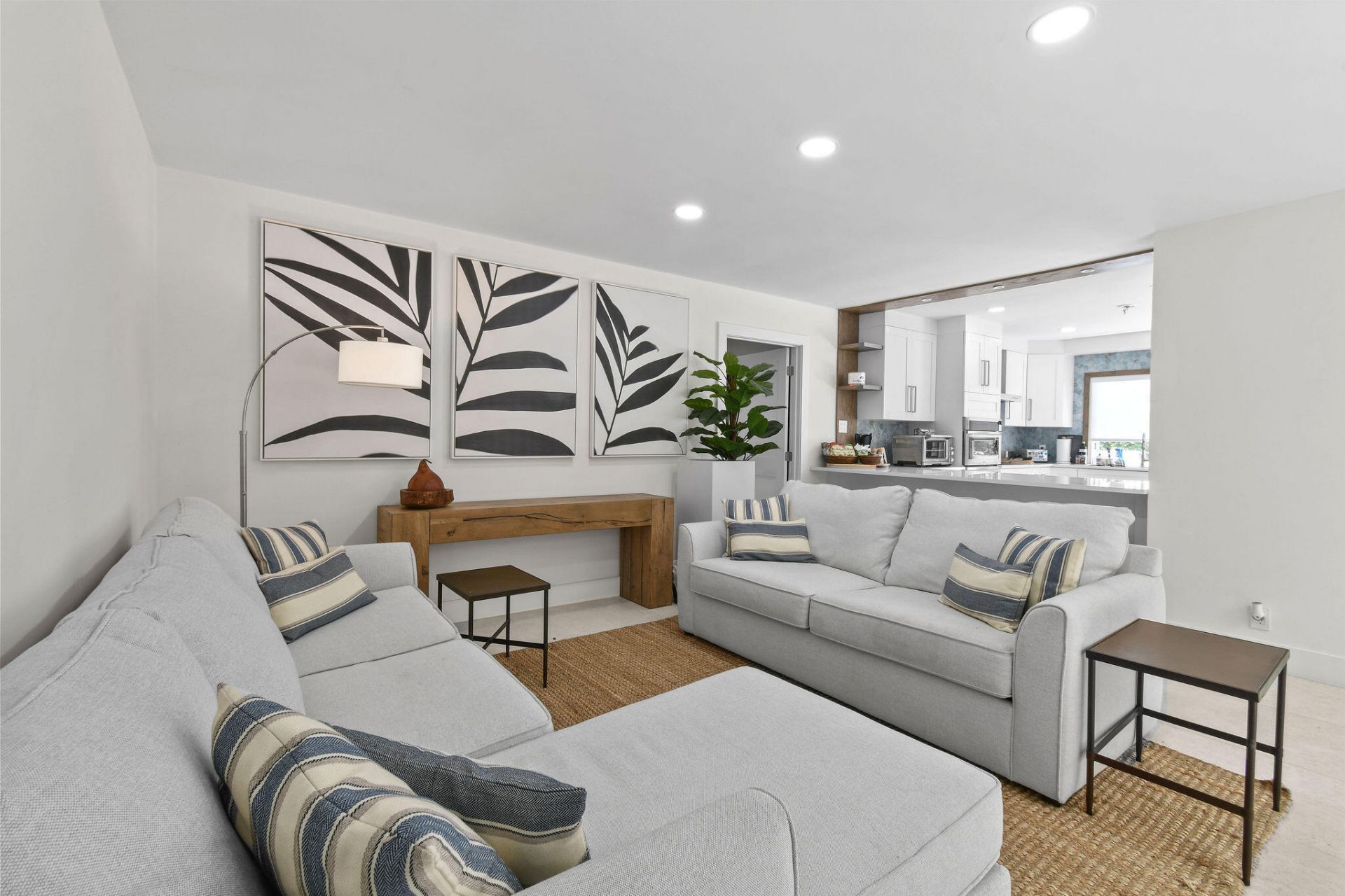 114 N Beach Road, Jupiter Island, FL 33455 Photo