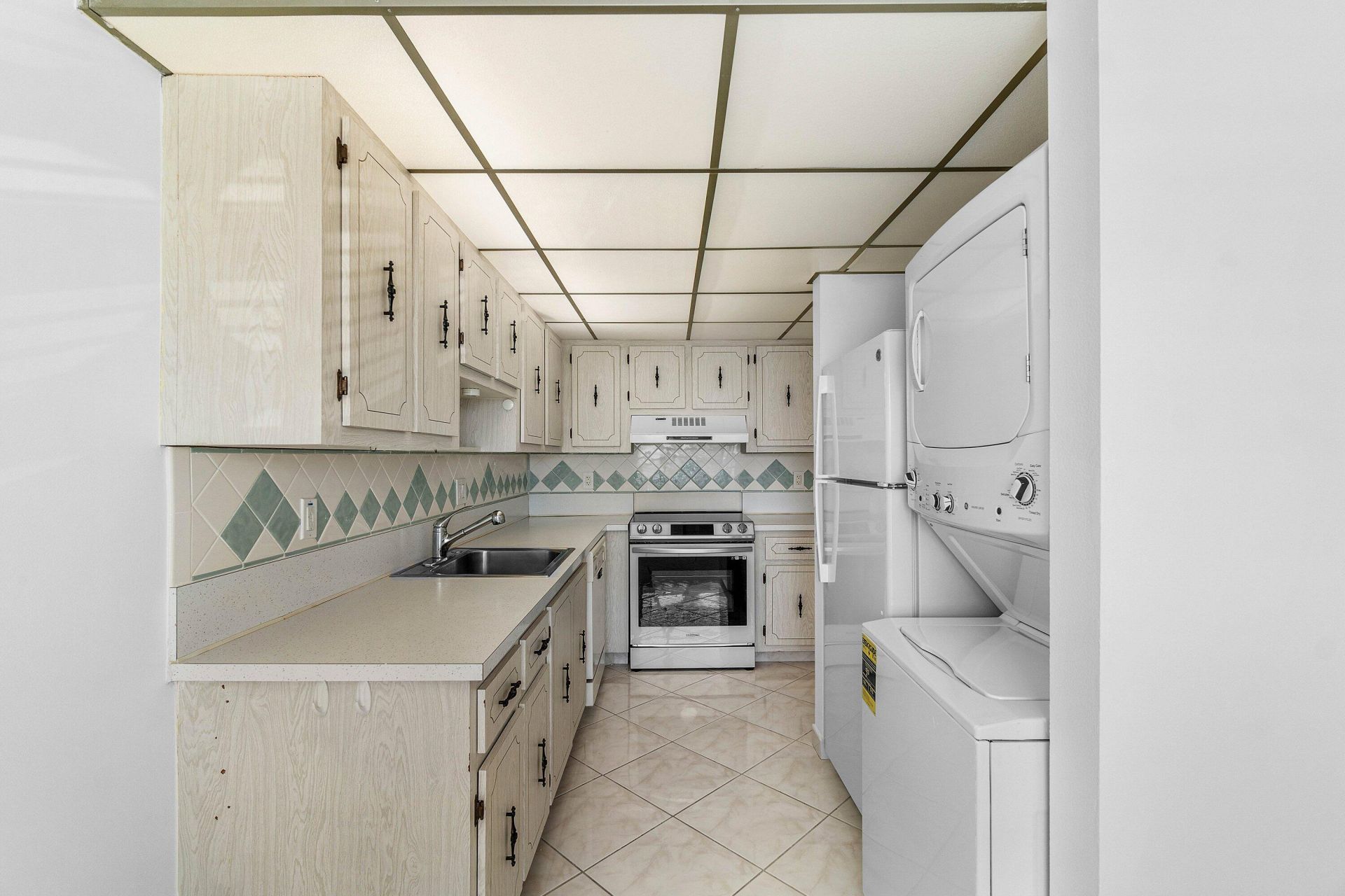 2835 SW 13th Street, Unit 202, Delray Beach, FL 33445 Photo