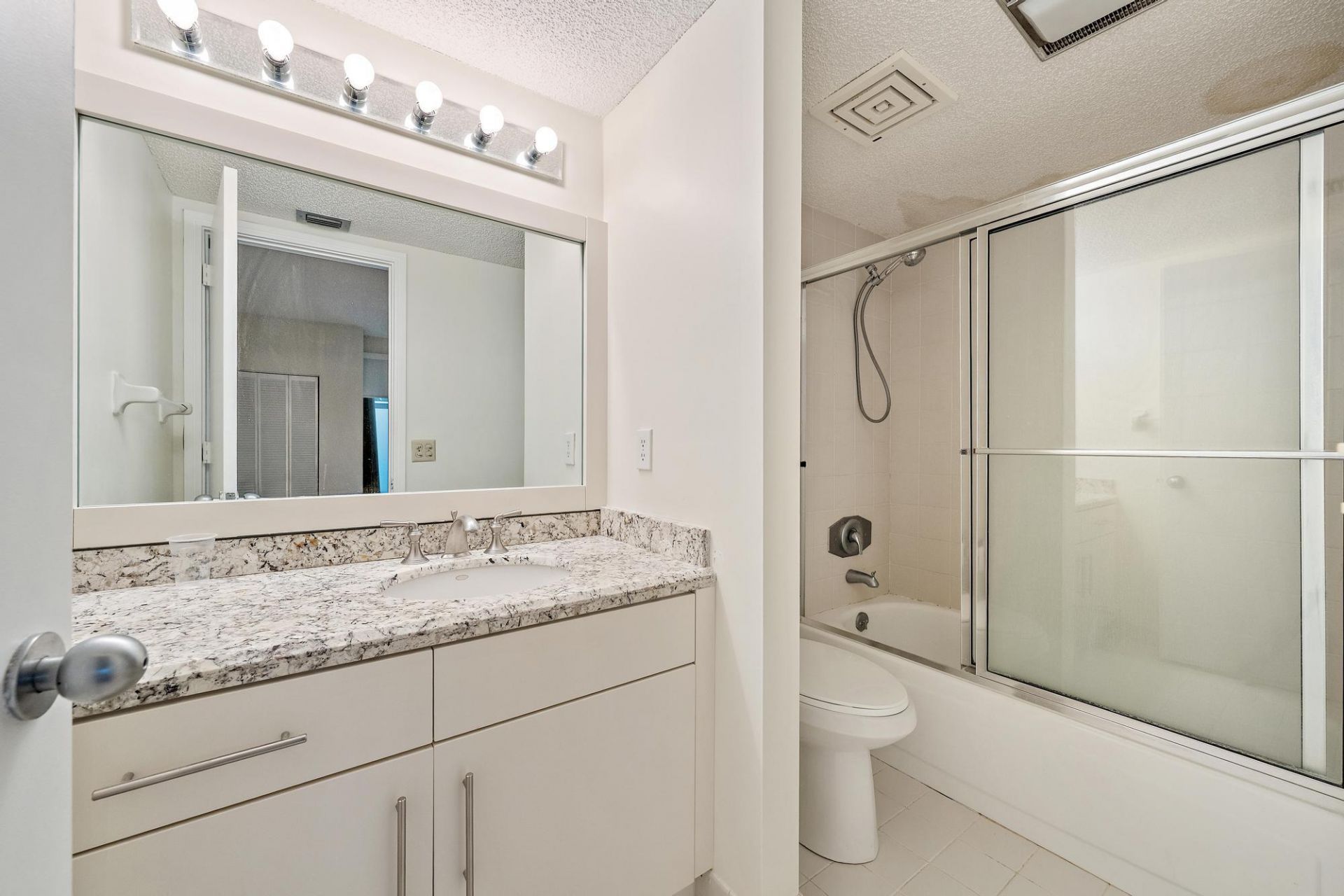 3970 N Ocean Drive, Unit 6, Singer Island, FL 33404 Photo