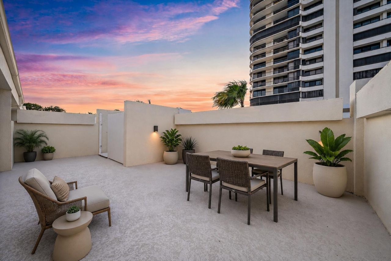 3970 N Ocean Drive, Unit 6, Singer Island, FL 33404 Photo