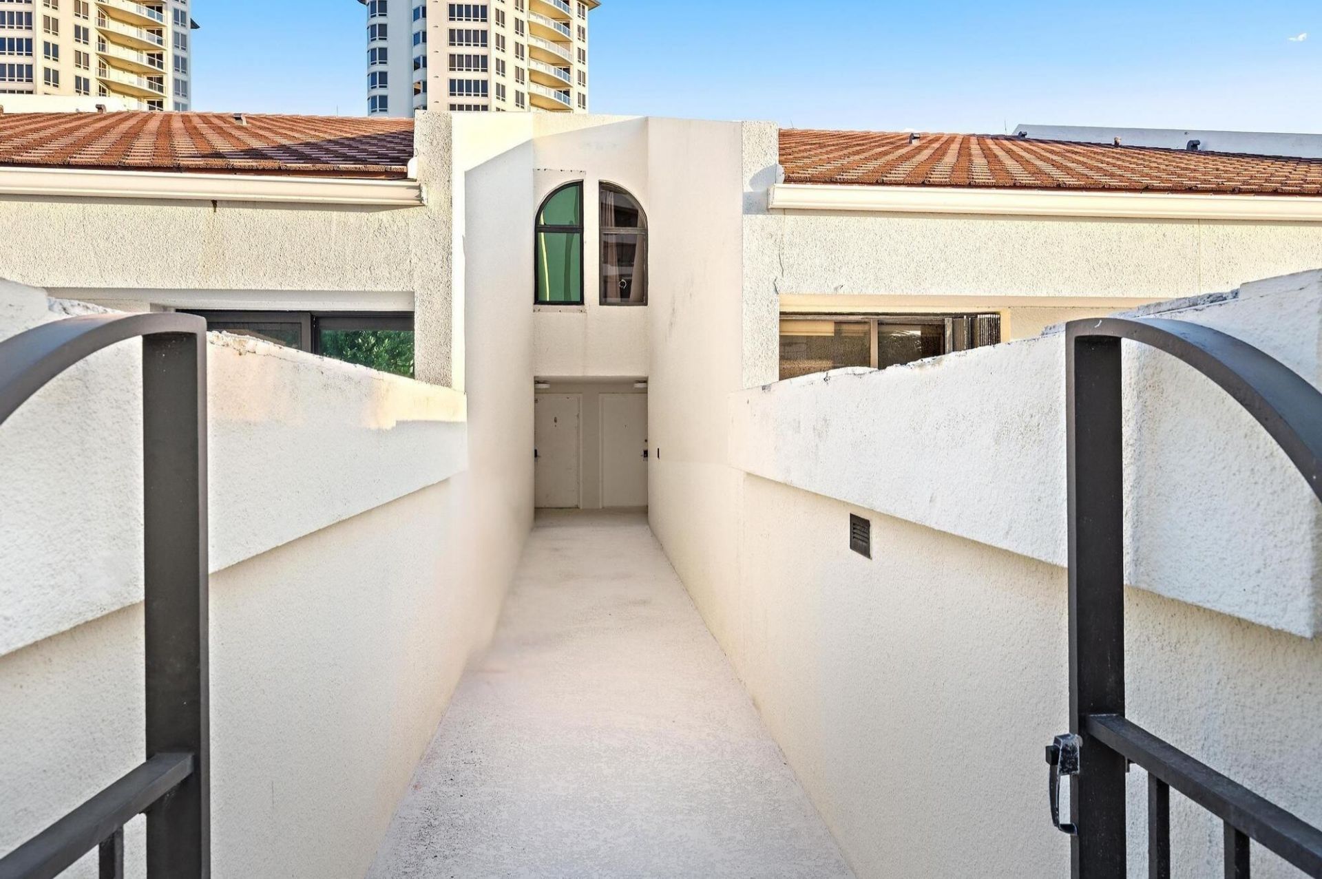 3970 N Ocean Drive, Unit 6, Singer Island, FL 33404 Photo