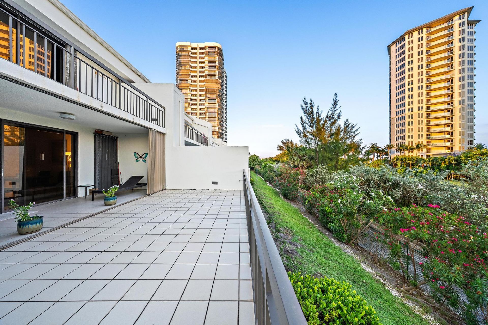 3970 N Ocean Drive, Unit 6, Singer Island, FL 33404 Photo