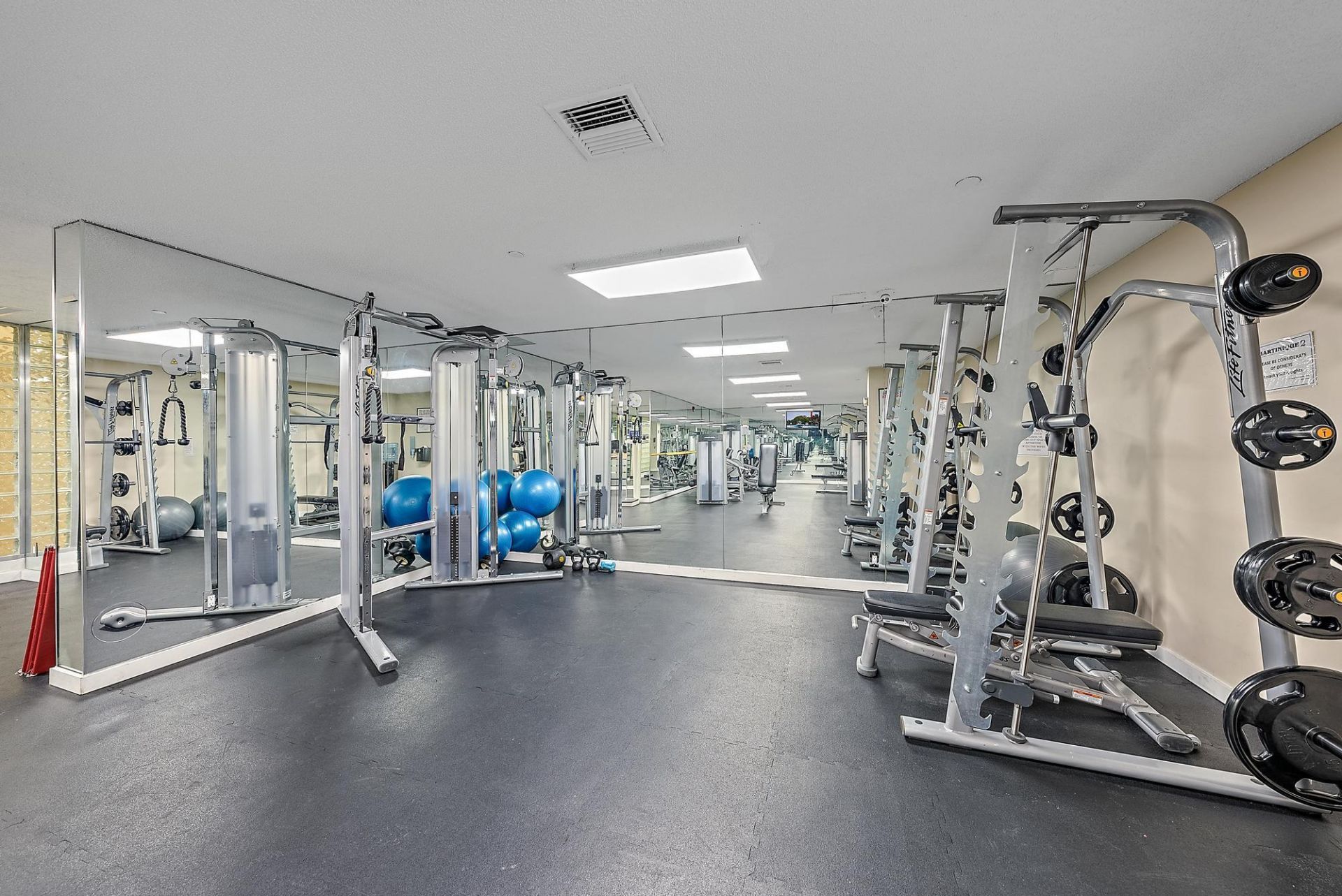 3970 N Ocean Drive, Unit 6, Singer Island, FL 33404 Photo