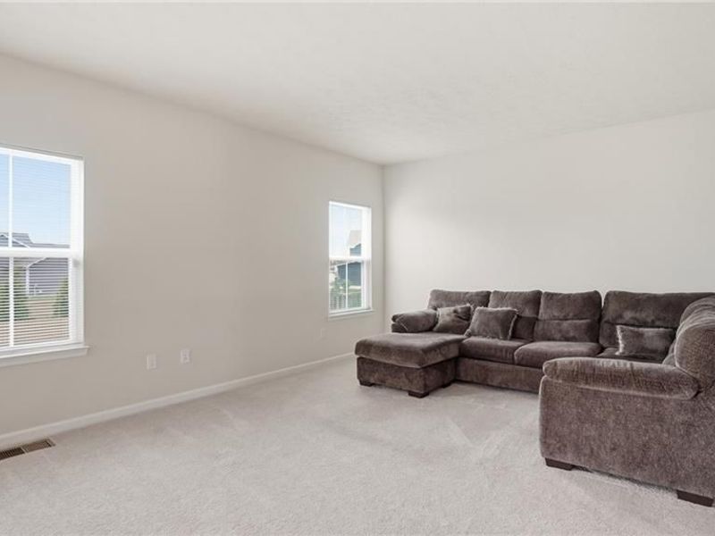320 Chevington, Tipp City, OH 45371 Photo 11